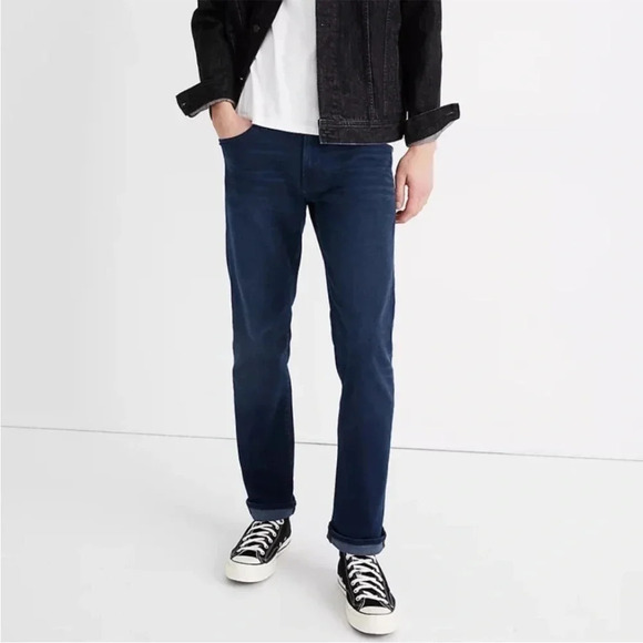 Madewell Men Straight Jeans in Paxson Dark Wash size 32 x 32 - Picture 2 of 16